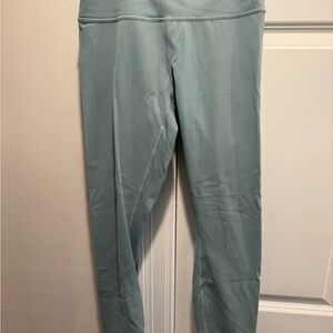 EUC Lululemon sage colored stylish double lined align leggings